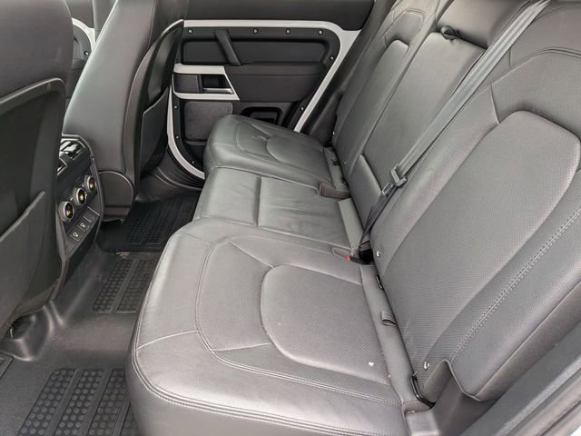 Used 2023 Land Rover Defender 110 S image 26
