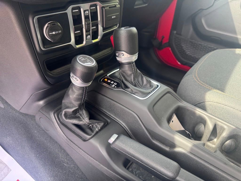 Used 2024 Jeep Wrangler Unlimited Sport AWD/4WD image 19