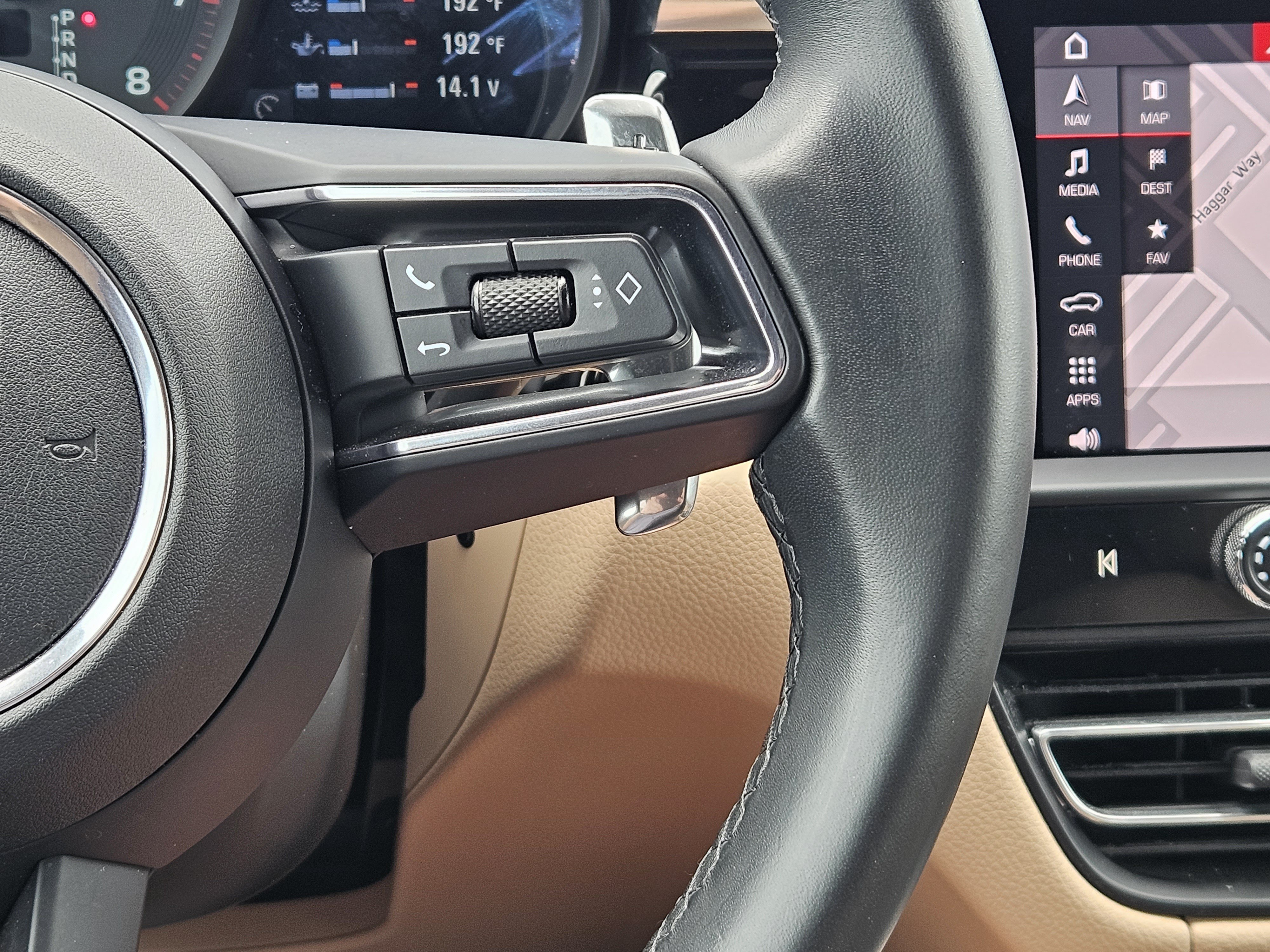 Certified 2023 Porsche Macan Turbo AWD/4WD image 27