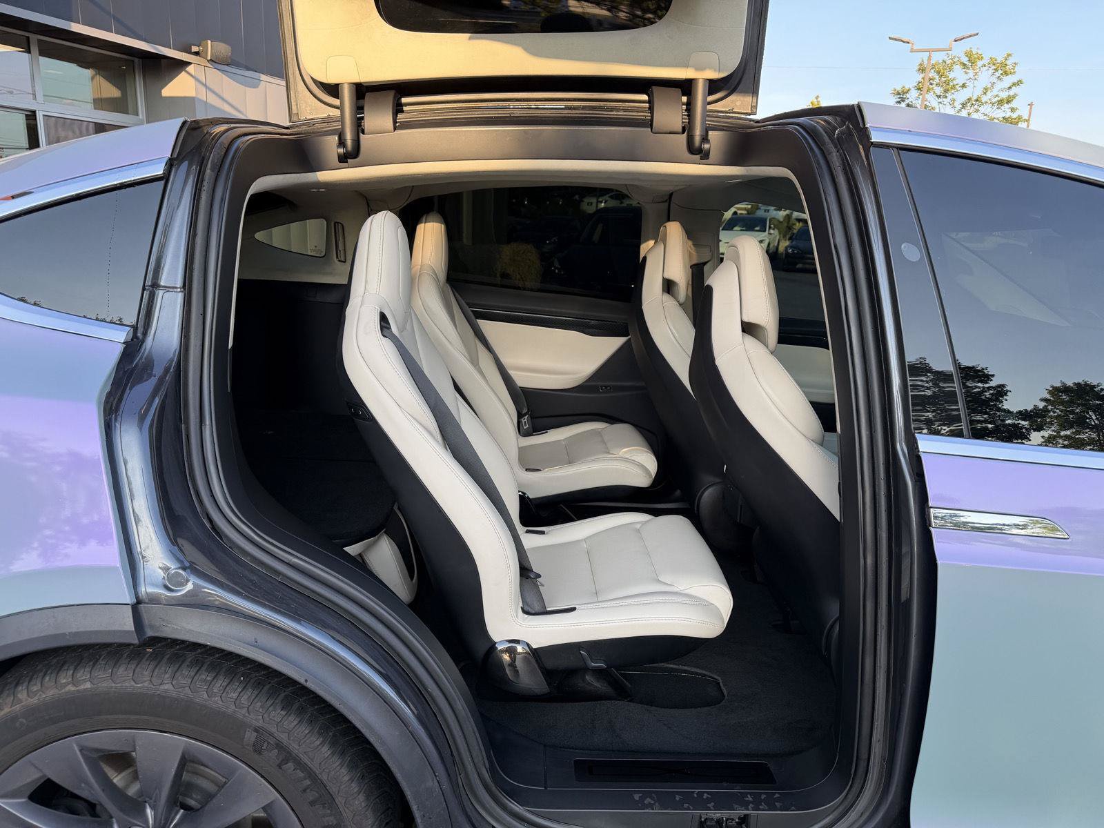 Used 2018 Tesla Model X 75D AWD/4WD image 16