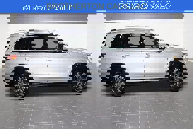 Used 2020 Mercedes-Benz GLS 450 4MATIC image 8