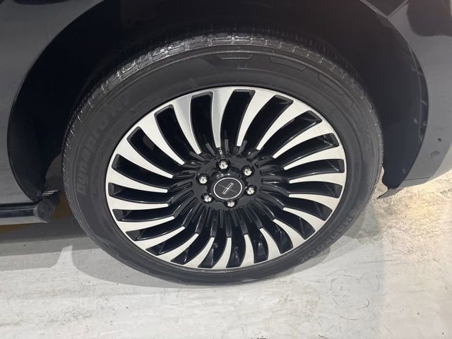 Used 2021 Lincoln Navigator Black Label AWD/4WD image 45