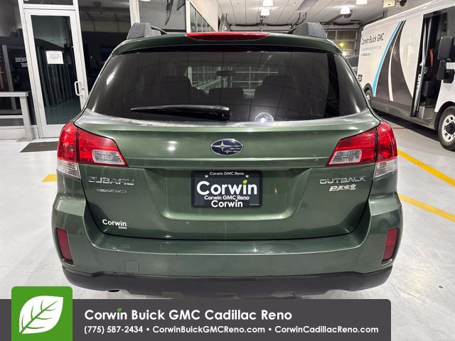 Used 2010 Subaru Outback 2.5i Premium AWD/4WD image 5