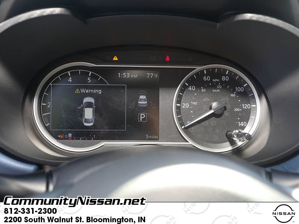 New 2025 Nissan Versa SV w/ Trunk Package image 12