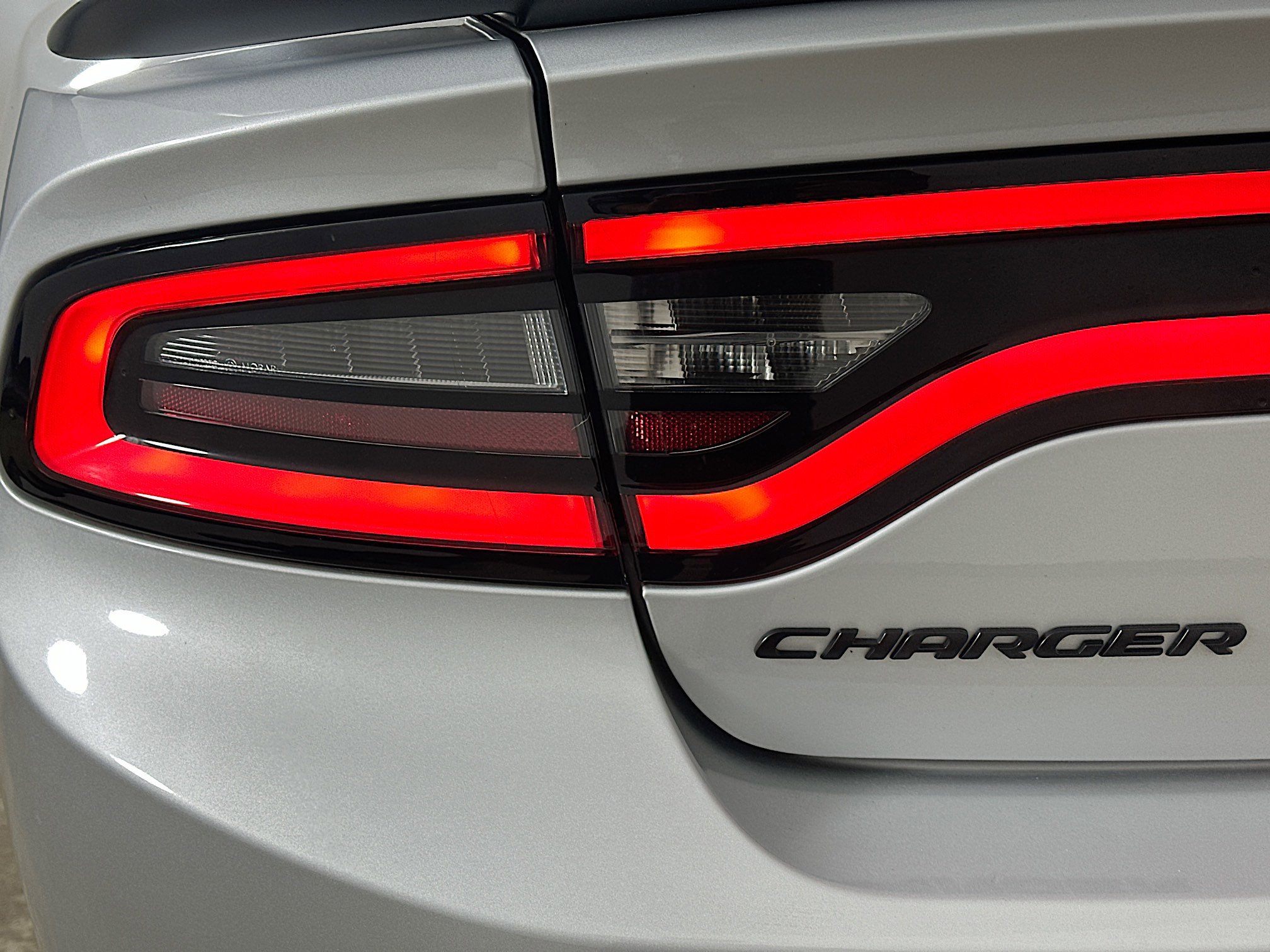 Used 2023 Dodge Charger SXT w/ Blacktop Package image 40