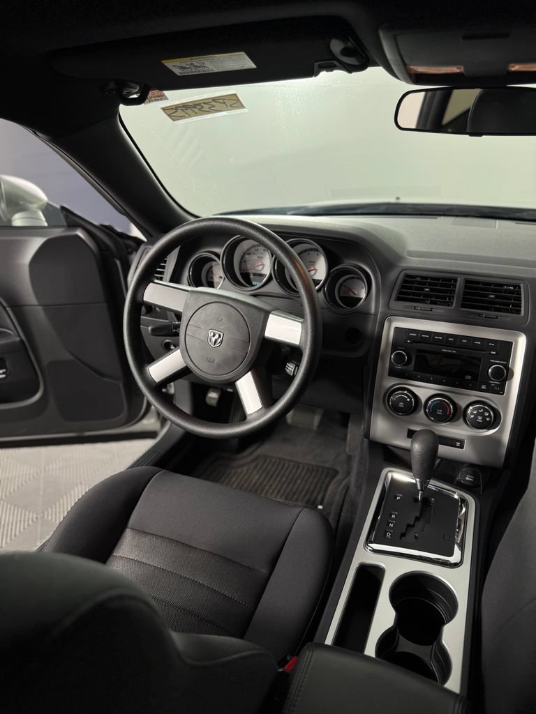 Used 2010 Dodge Challenger SE RWD image 20