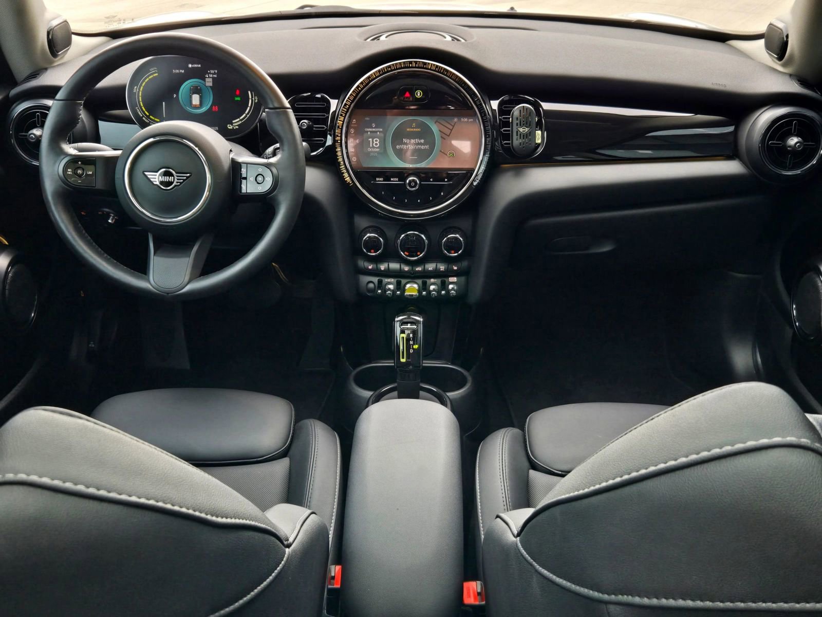 Used 2024 MINI Cooper SE image 26