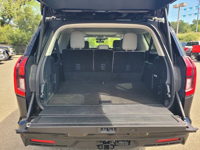 Certified 2025 Ford Expedition Max Active image 8