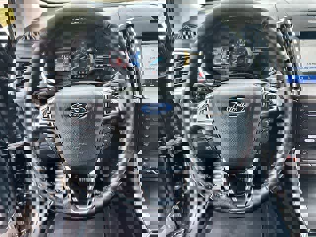 Used 2019 Ford Edge Titanium FWD image 17