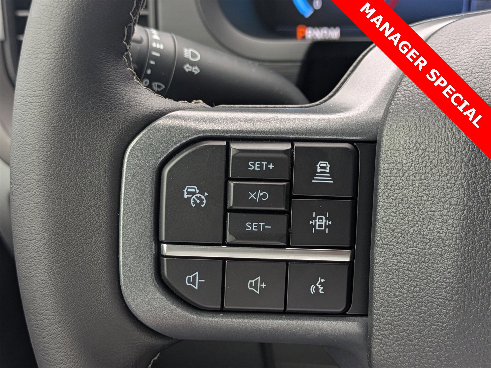 New 2025 Ford F150 XLT w/ Equipment Group 302A MID image 5