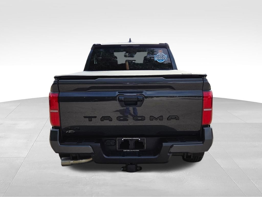 Used 2025 Toyota Tacoma SR5 AWD/4WD image 7