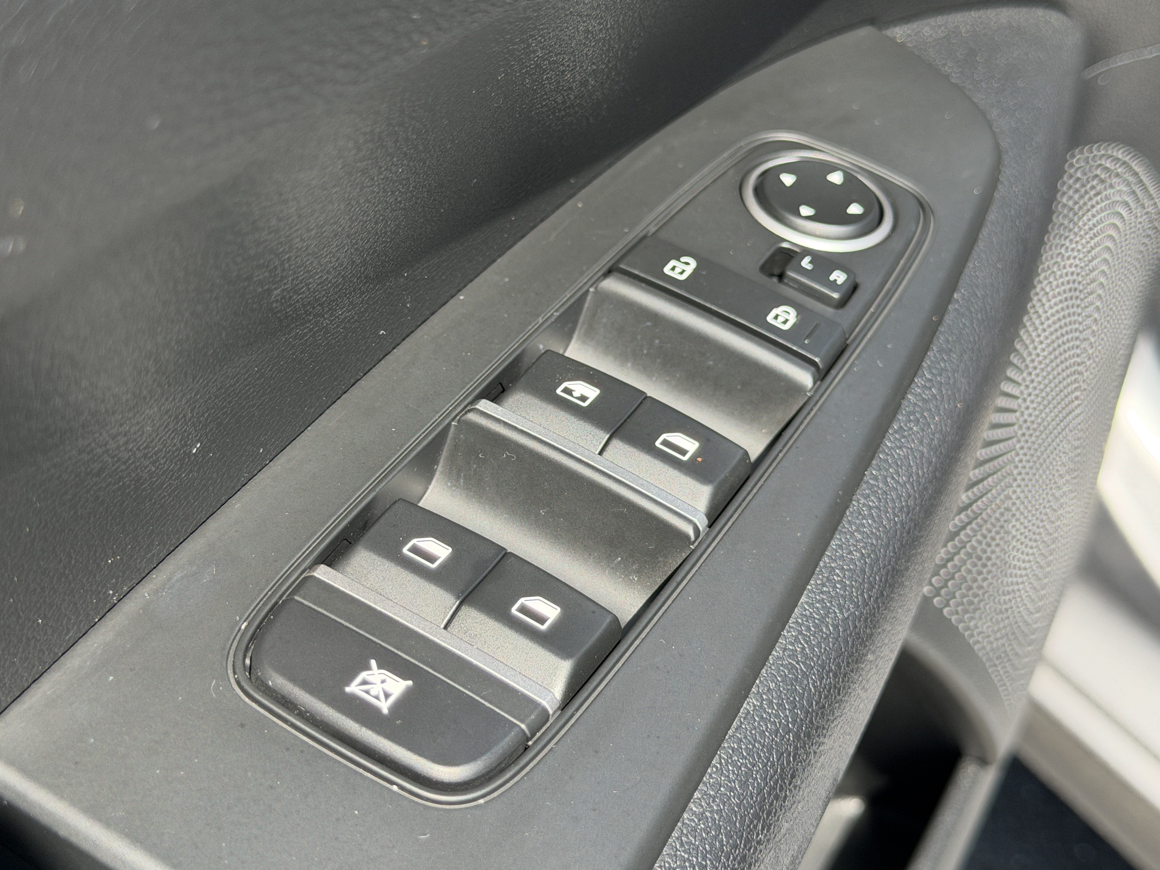 Certified 2024 Kia Forte LXS w/ LXS Technology Package FWD image 14