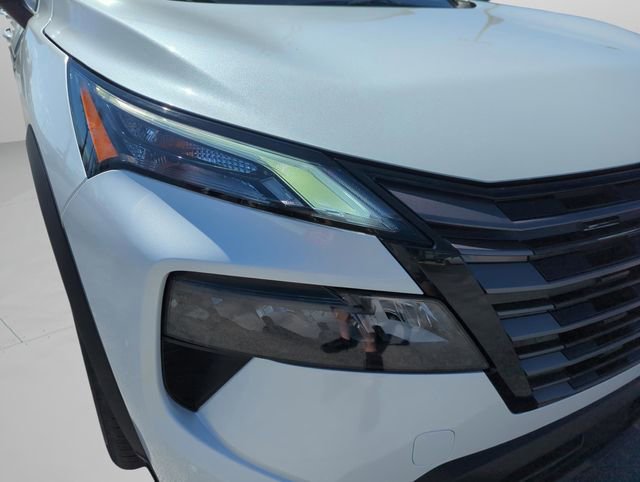 New 2026 Nissan Rogue SV image 17