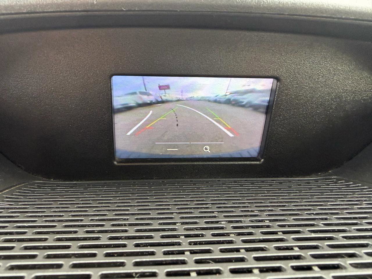 Used 2017 Ford Transit 250 148 Medium Roof w/ Premium Package image 22