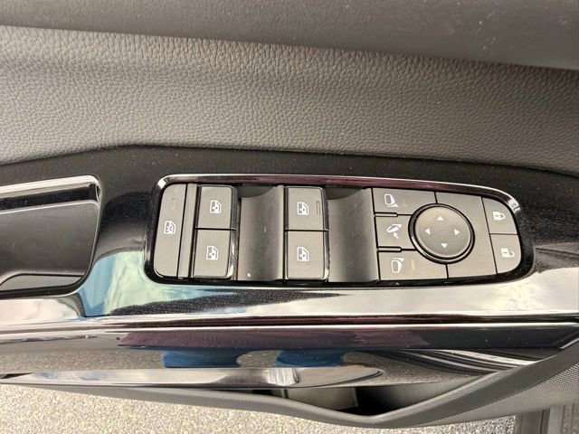 New 2026 Nissan Pathfinder Platinum w/ Cargo Package AWD/4WD image 11