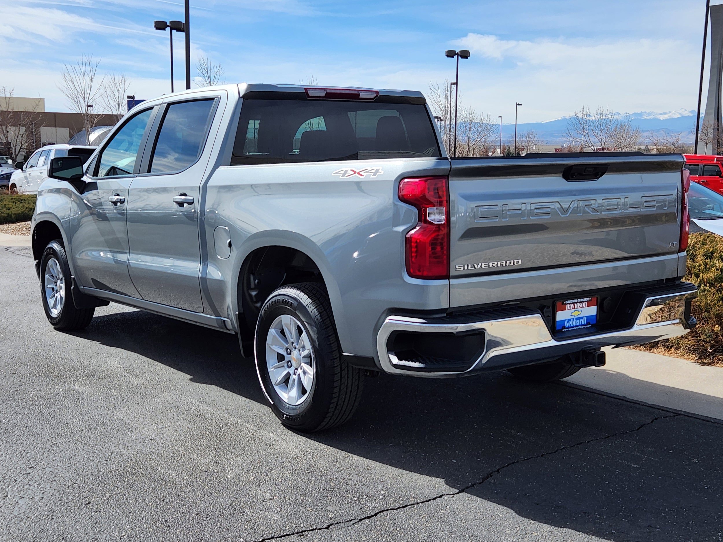 Used 2025 Chevrolet Silverado 1500 LT AWD/4WD image 4