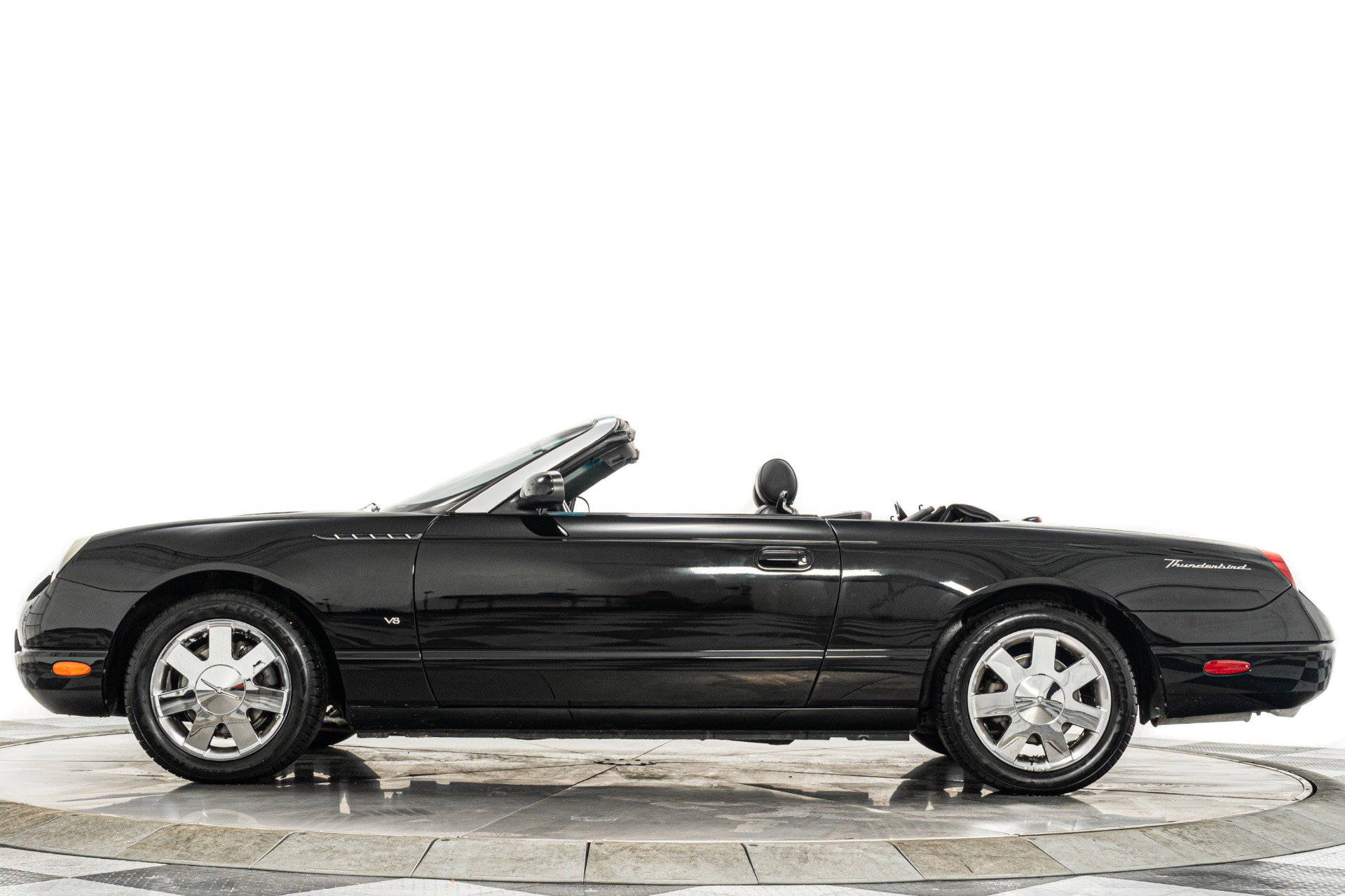 Used 2003 Ford Thunderbird image 6