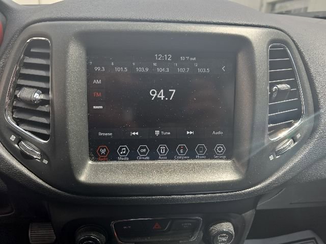 Used 2020 Jeep Compass Trailhawk AWD/4WD image 8