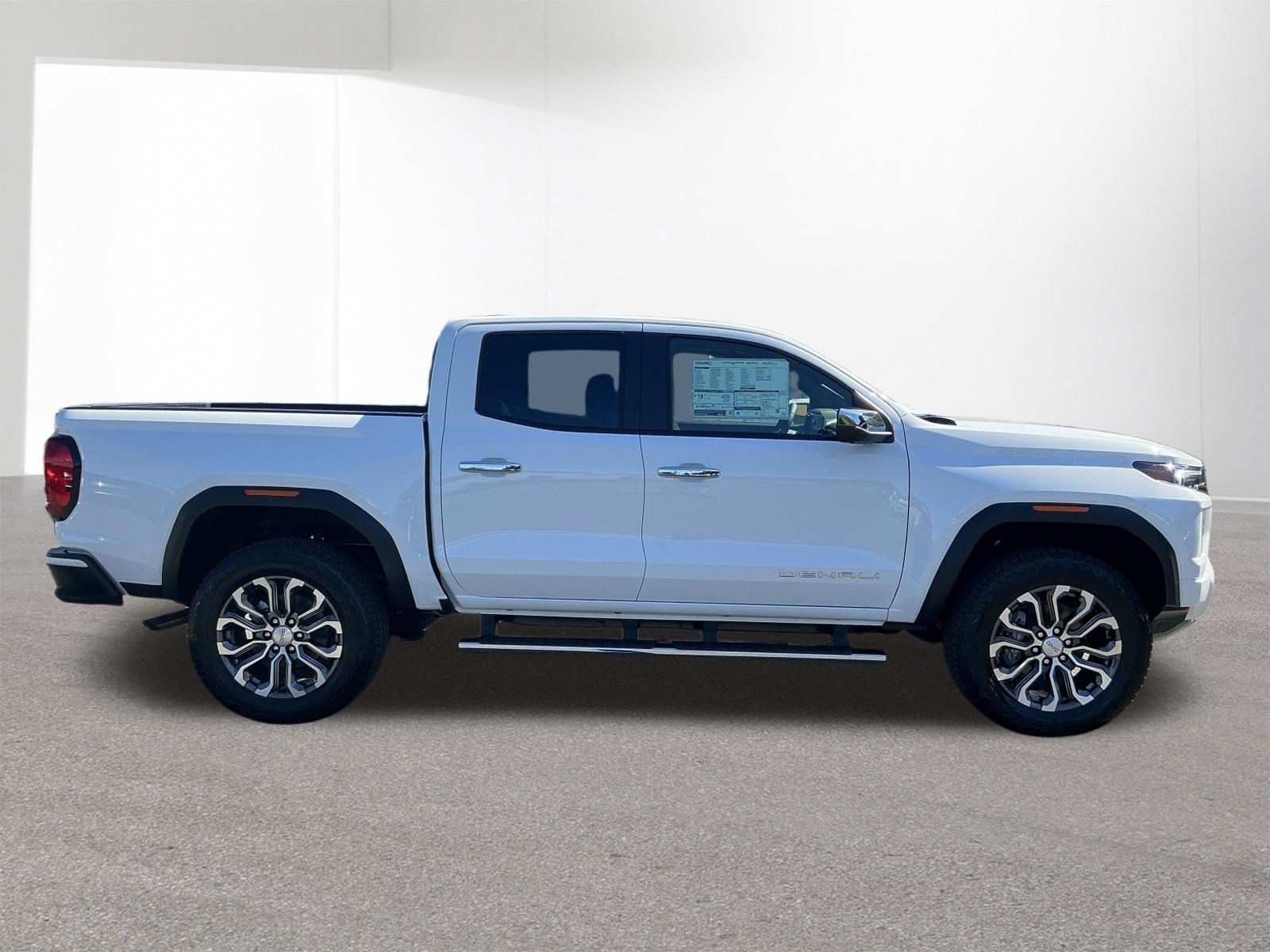 New 2026 GMC Canyon Denali AWD/4WD image 2