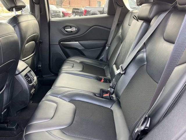 Used 2020 Jeep Cherokee Latitude Plus image 21