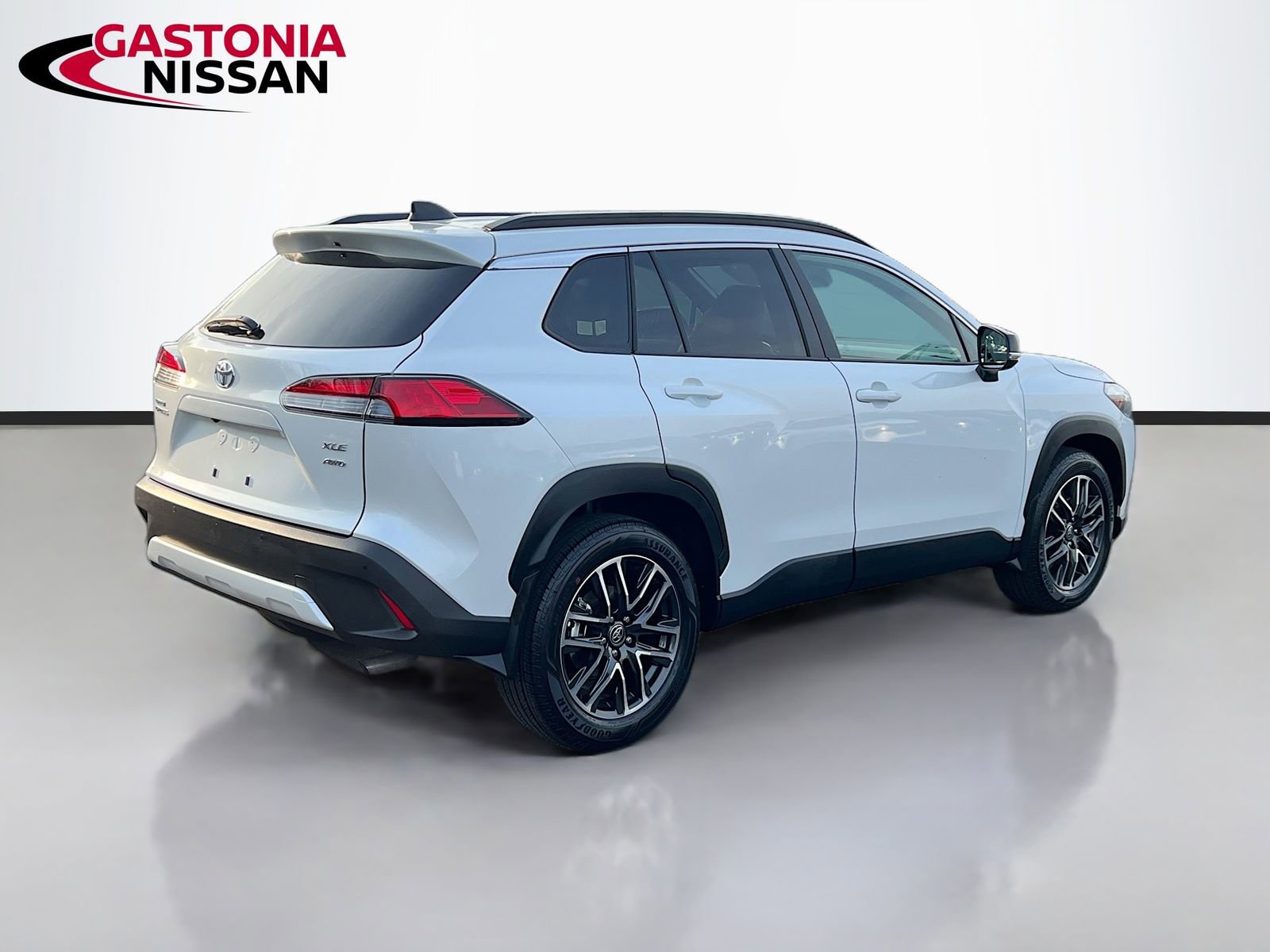 Used 2026 Toyota Corolla Cross XLE w/ Convenience Package image 9