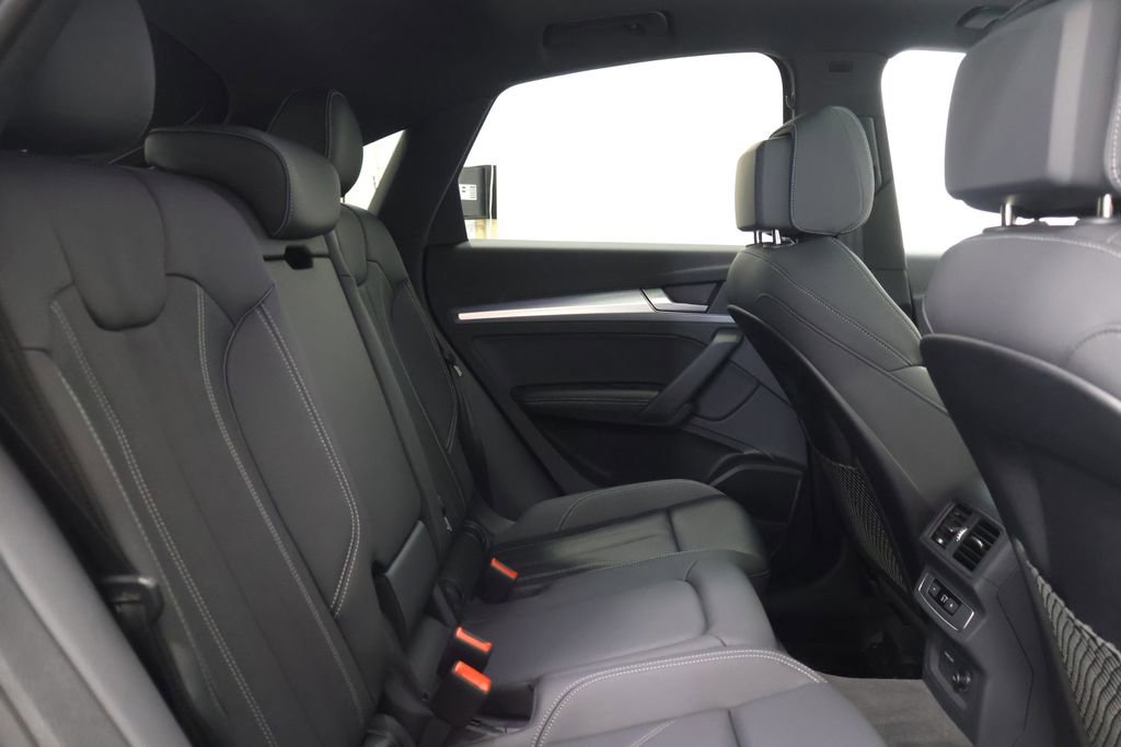 Used 2024 Audi Q5 2.0T Premium Plus w/ Premium Plus Package image 24
