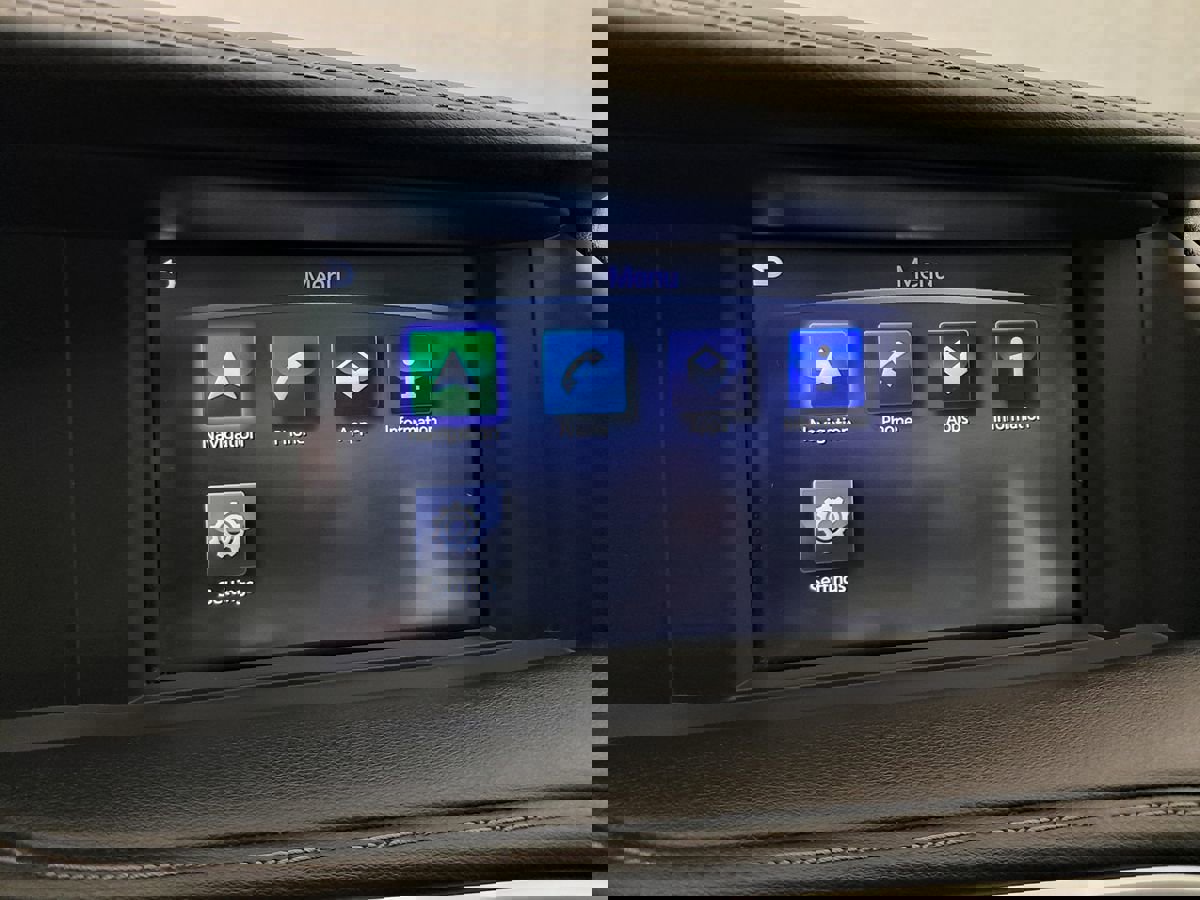 Used 2018 INFINITI QX30 AWD image 18