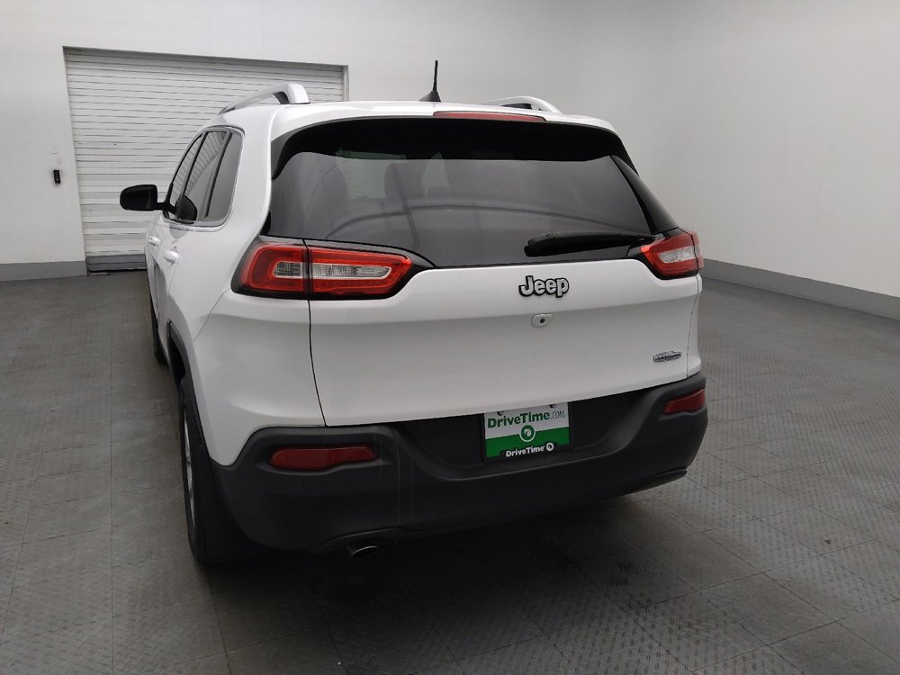 Used 2018 Jeep Cherokee Latitude Plus image 6