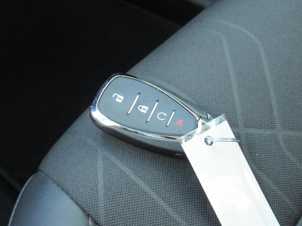 Used 2022 Chevrolet Trax LT w/ LT Convenience Package image 29