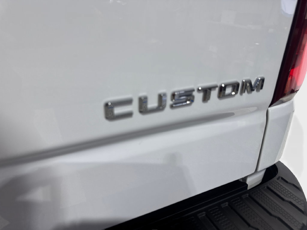 Used 2024 Chevrolet Silverado 1500 Custom Trail Boss AWD/4WD image 26
