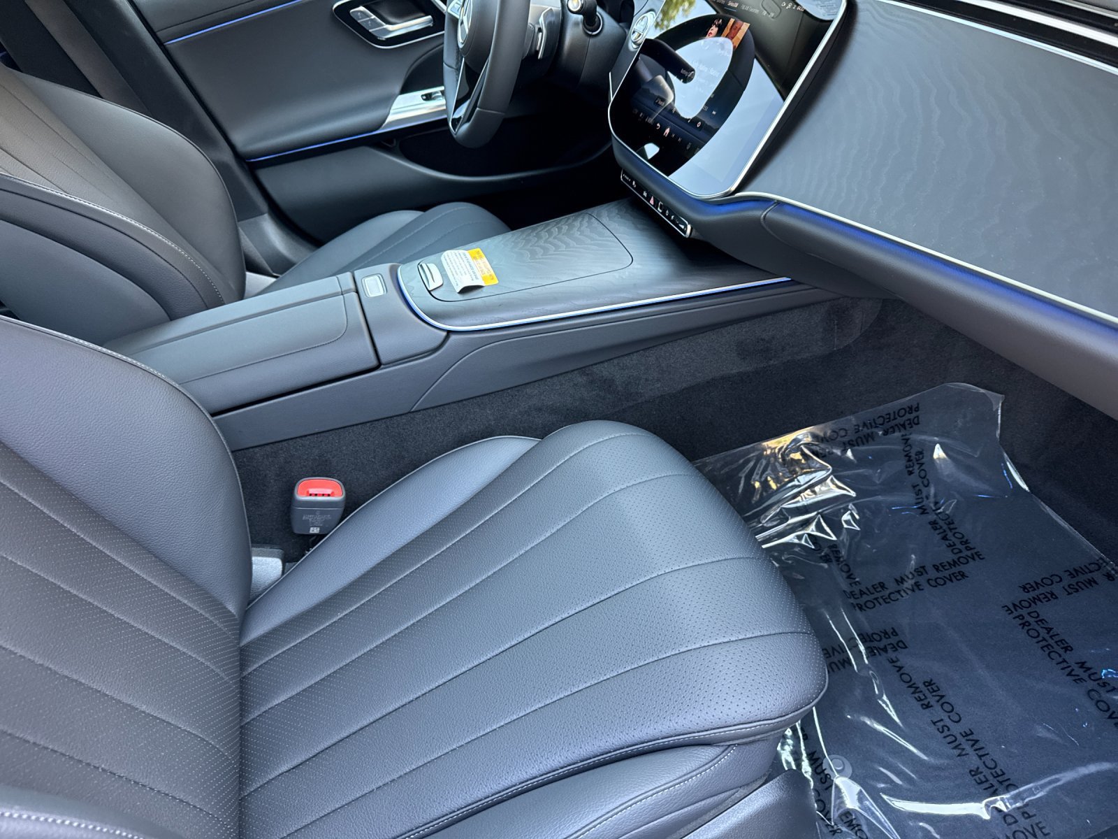 New 2027 Mercedes-Benz E 350 4MATIC Sedan image 14