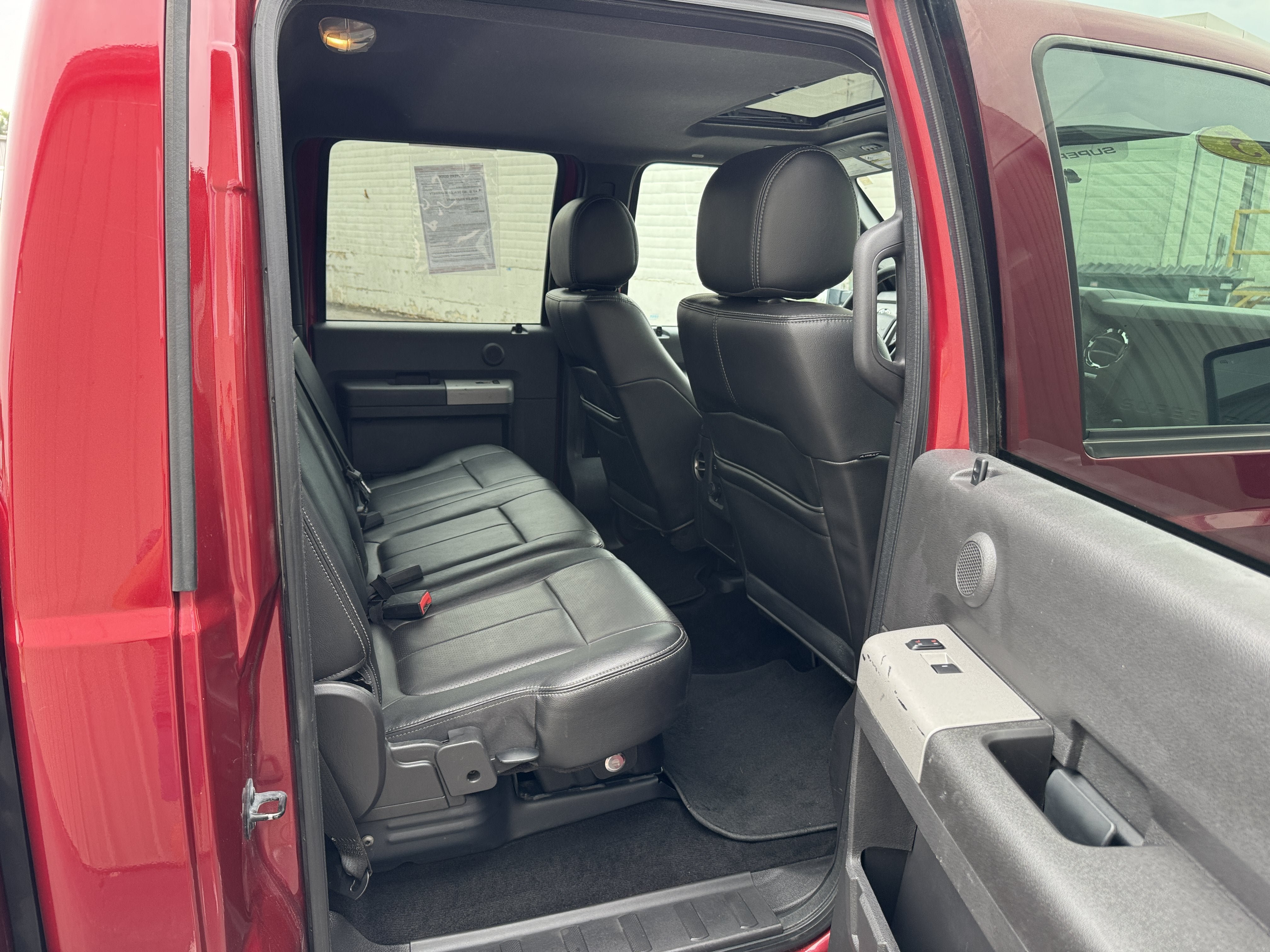 Used 2015 Ford F250 Lariat w/ Lariat Ultimate Package AWD/4WD image 37