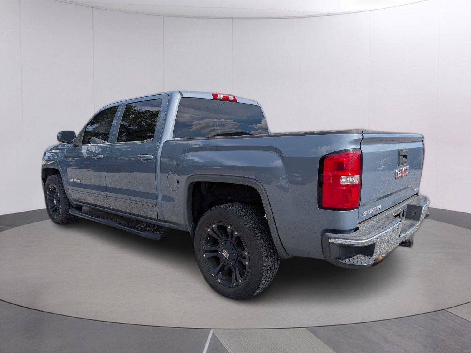 Used 2015 GMC Sierra 1500 SLE w/ SLE Value Package RWD image 5