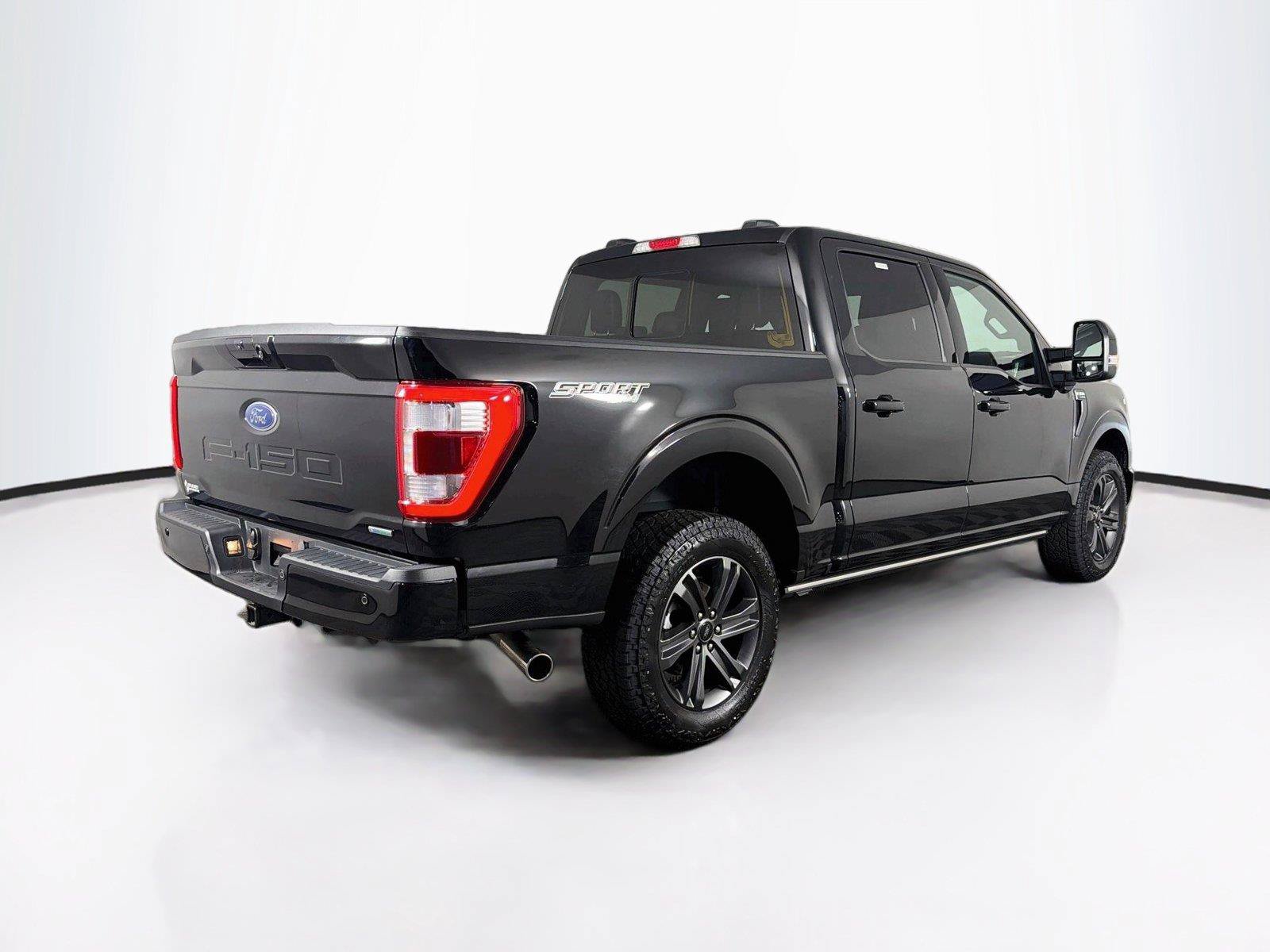 Used 2023 Ford F150 Lariat w/ Equipment Group 502A High AWD/4WD image 11