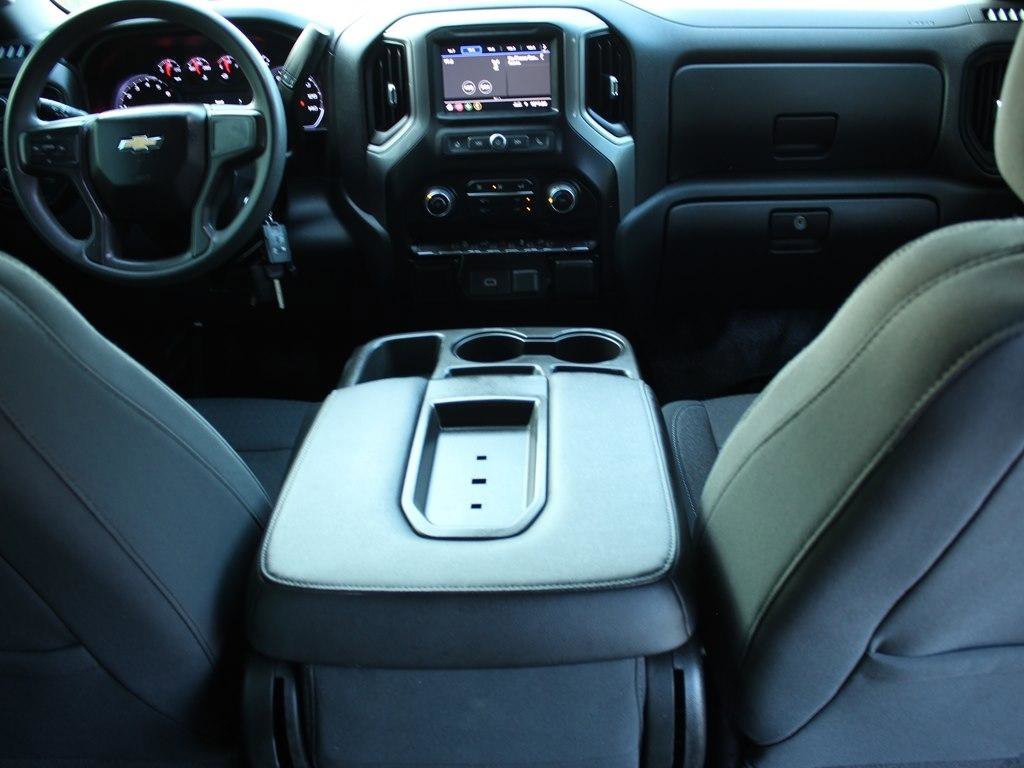 Used 2020 Chevrolet Silverado 1500 W/T w/ Z71 Off-Road Package AWD/4WD image 13