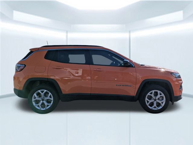 New 2026 Jeep Compass Latitude AWD/4WD image 7