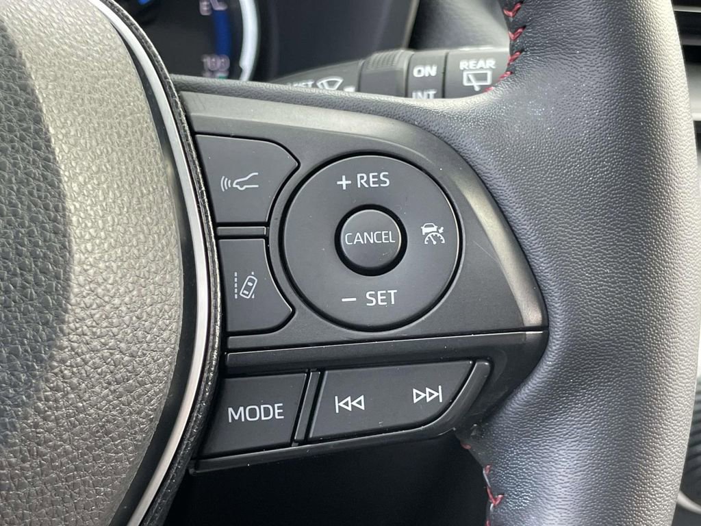 Used 2023 Toyota RAV4 SE image 23