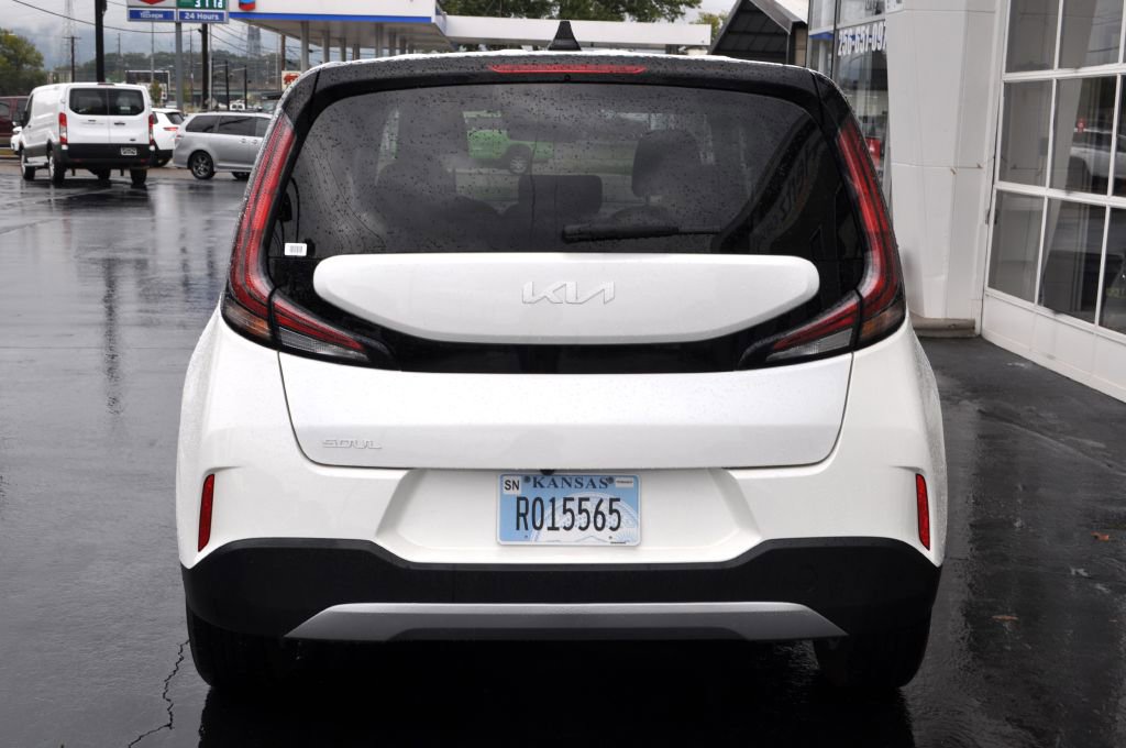 Used 2024 Kia Soul LX w/ LX Technology Package image 5
