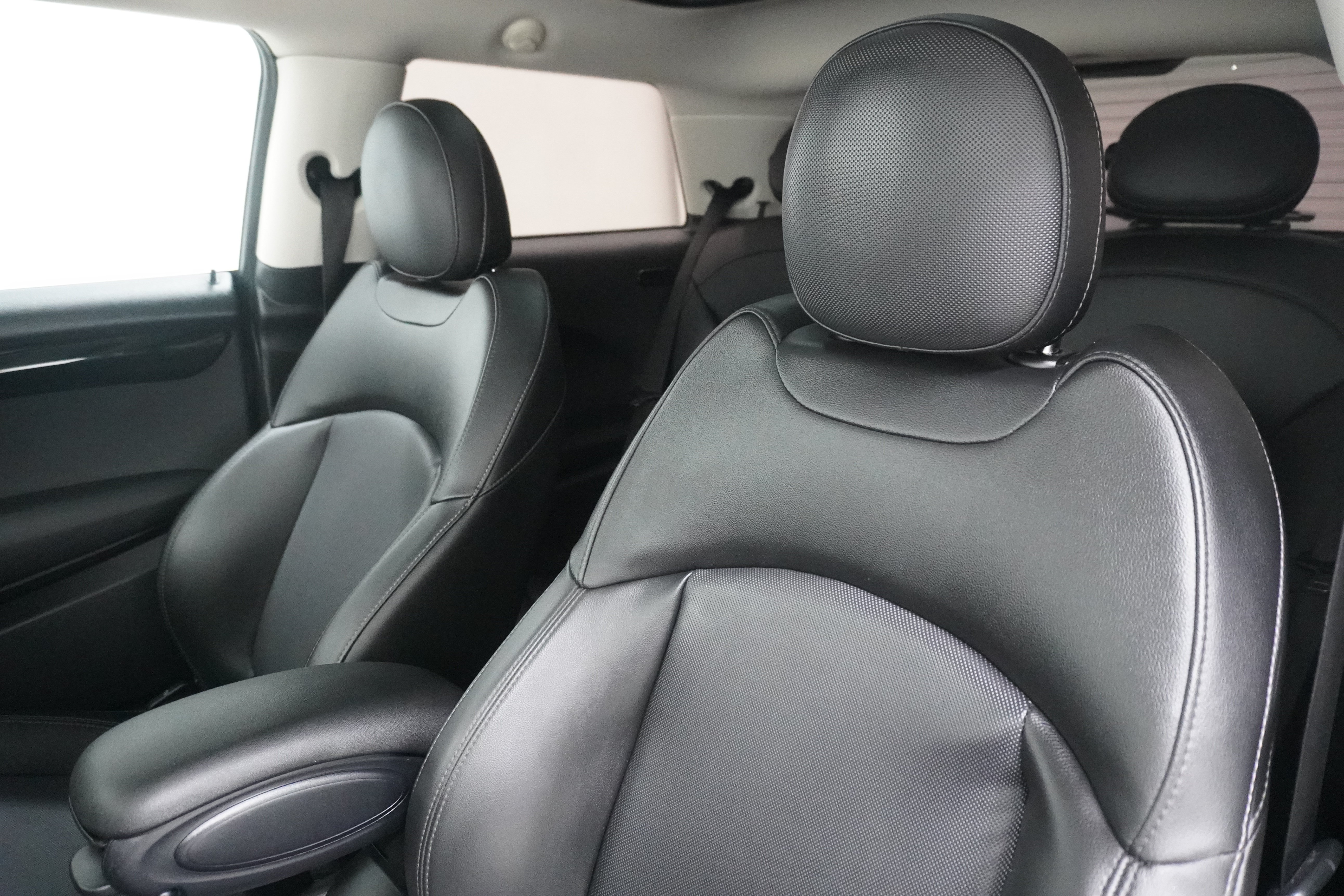 Used 2019 MINI Cooper S FWD image 10