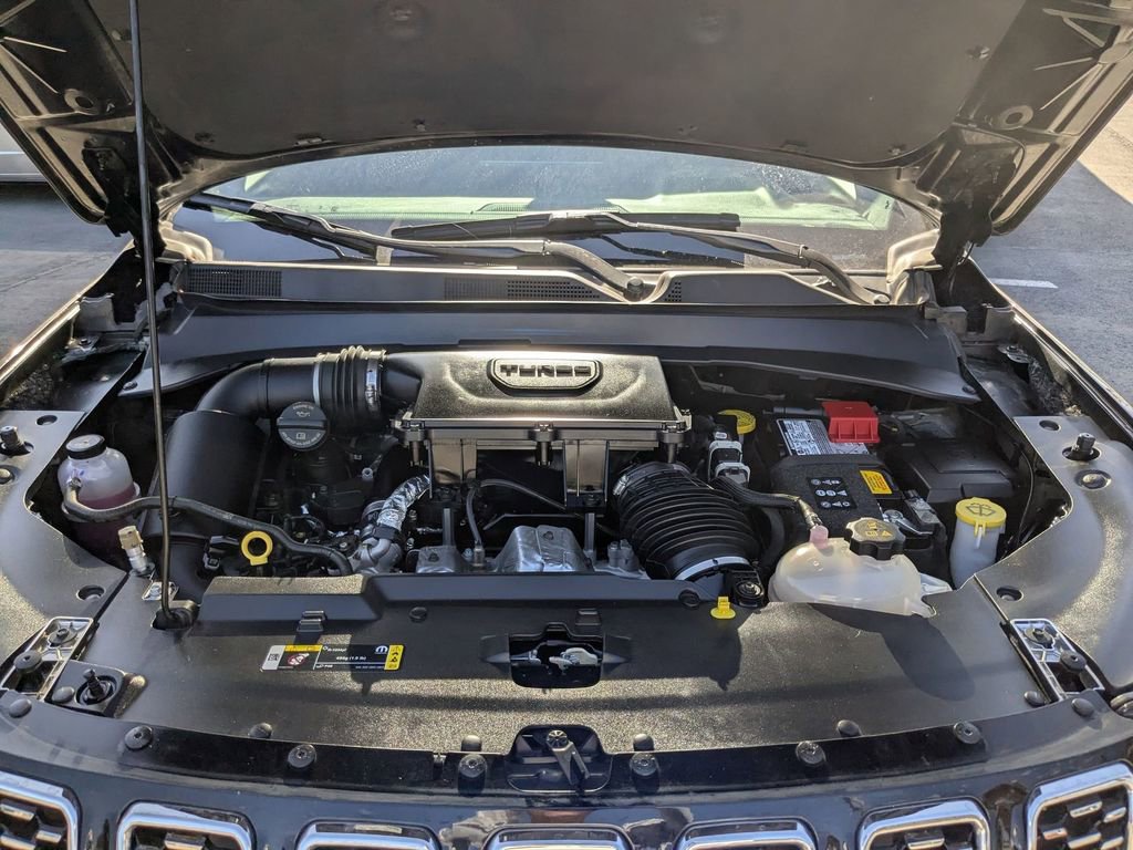 Used 2025 Jeep Compass Limited image 28