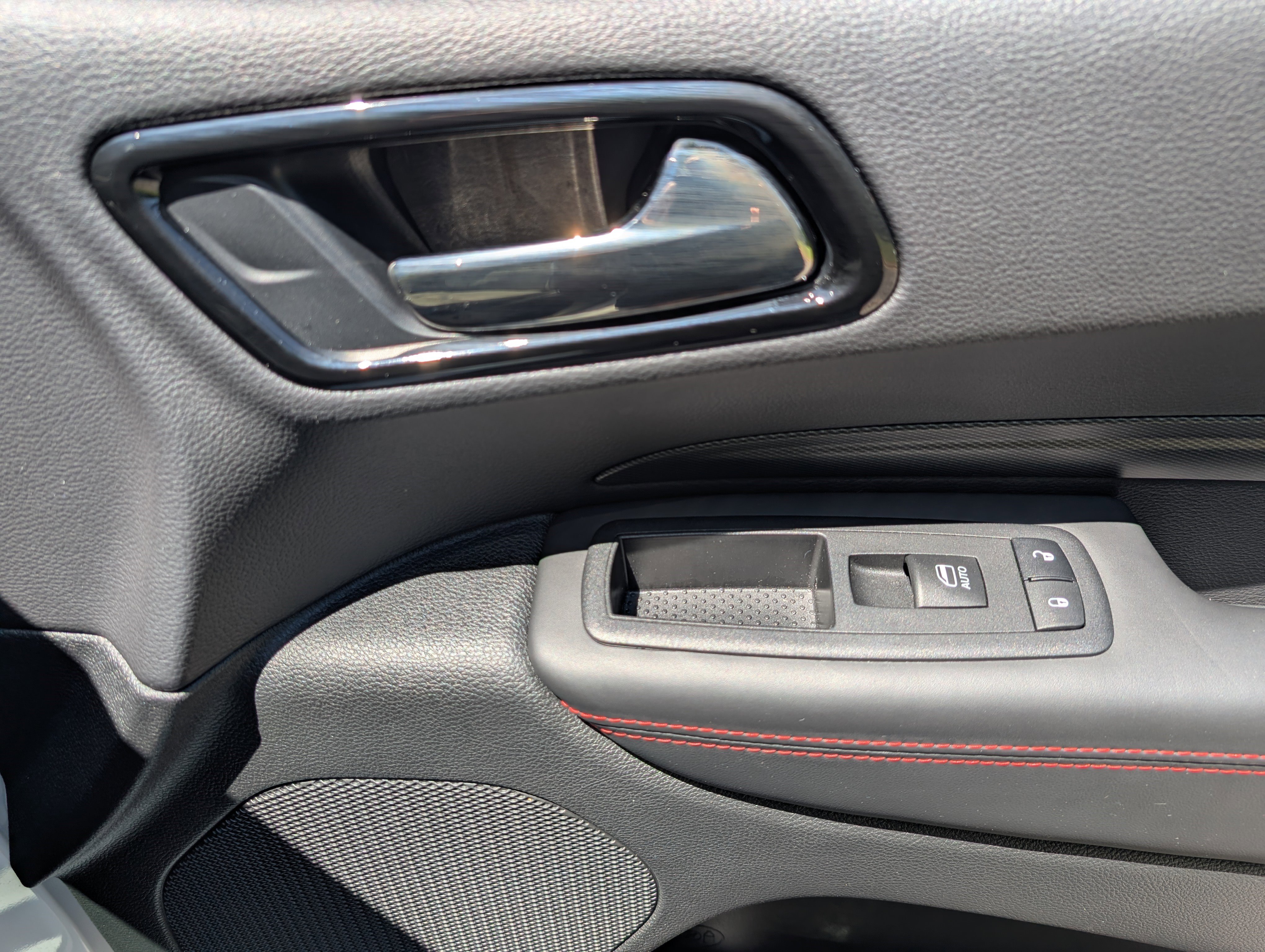 Used 2024 Dodge Durango GT RWD image 23