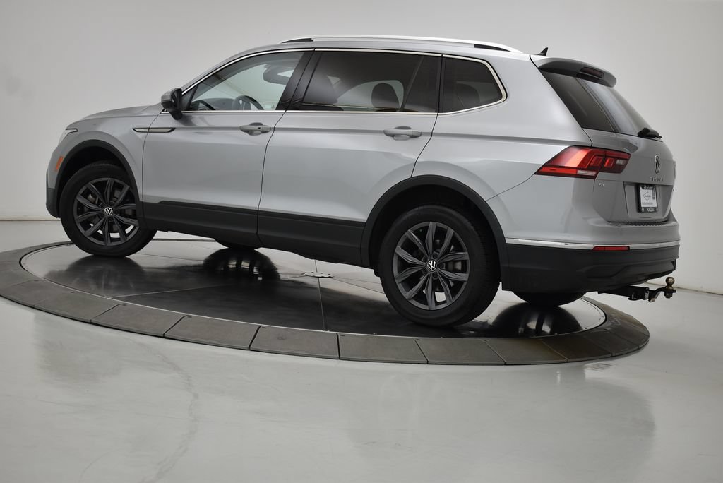 Used 2022 Volkswagen Tiguan SE AWD/4WD image 6