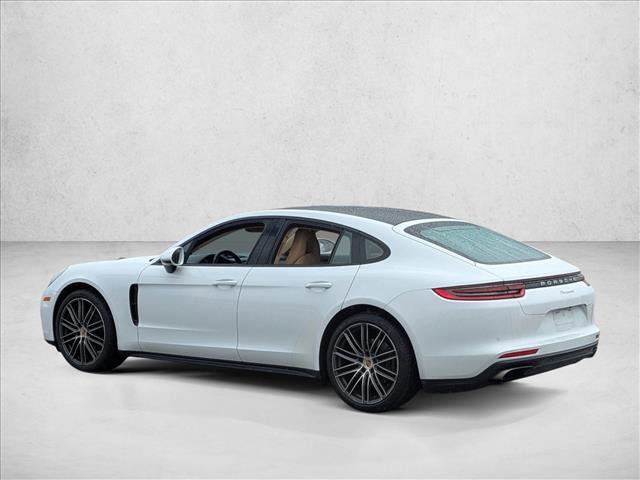 Used 2017 Porsche Panamera image 7