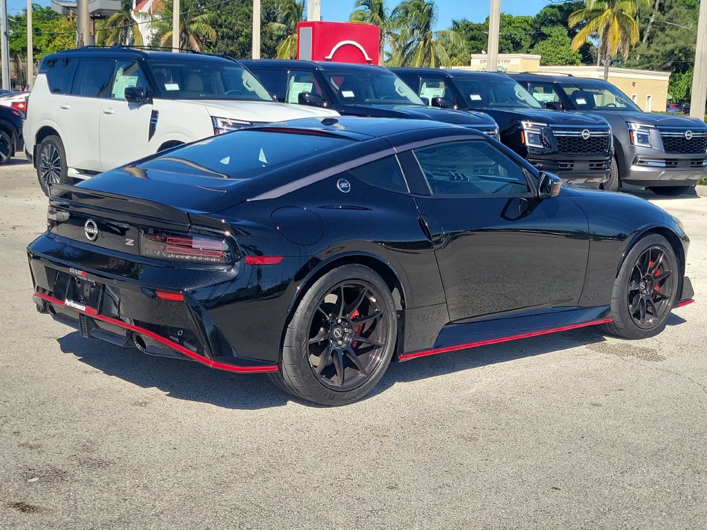 Certified 2024 Nissan Z Performance w/ Floor Mat Package RWD image 9