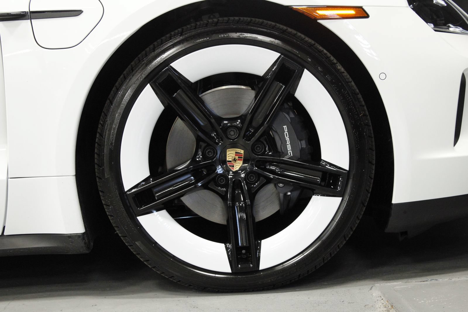 New 2026 Porsche Taycan AWD/4WD image 9
