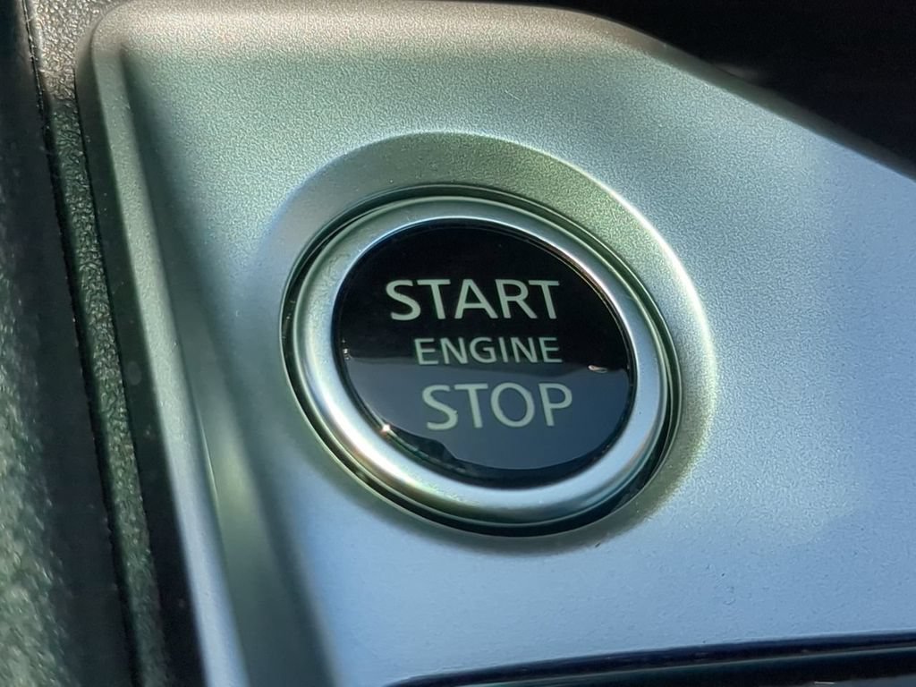 Used 2025 Nissan Altima 2.5 SV FWD image 26