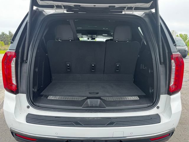 Used 2021 GMC Yukon AT4 w/ LPO, Illumination Package AWD/4WD image 18