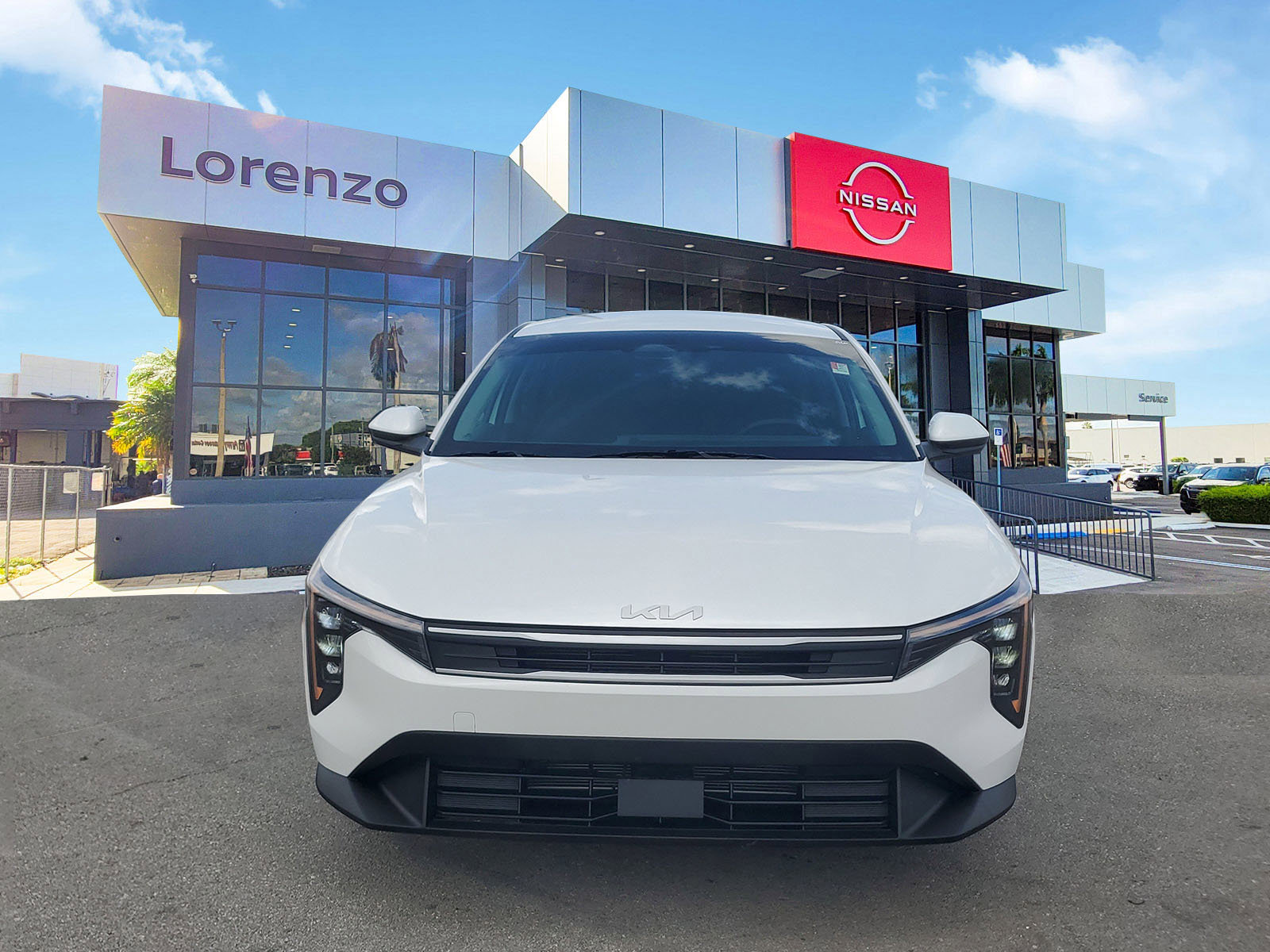 Used 2025 Kia K4 LXS FWD image 2