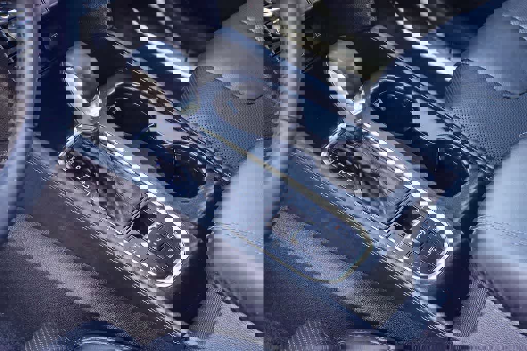 Used 2020 Hyundai Santa Fe Limited image 18