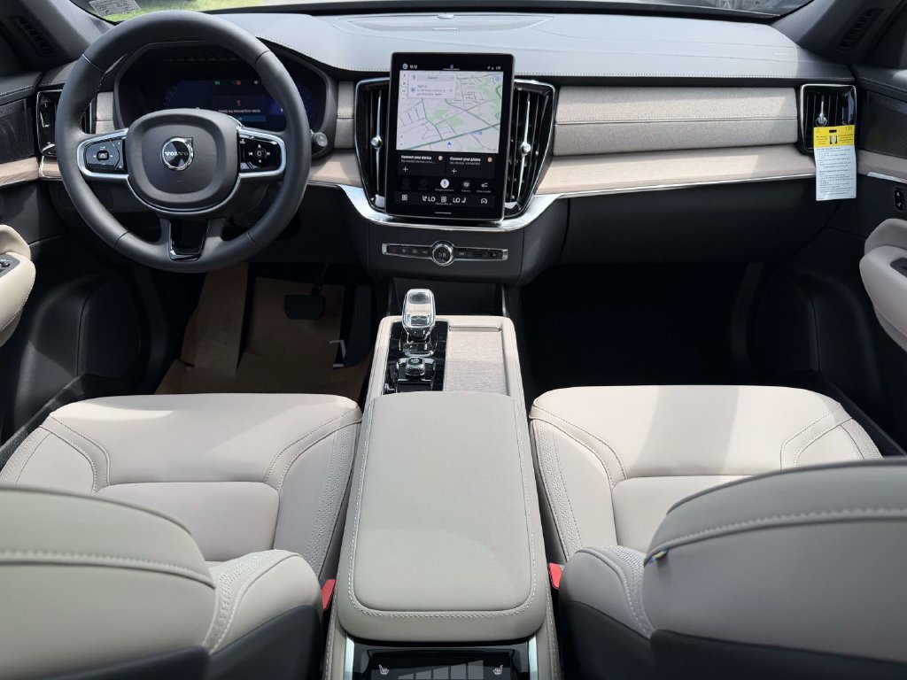 New 2026 Volvo XC90 B6 Plus w/ Protection Package Premier AWD/4WD image 2